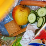 Mülltaucher holen ihr Essen aus Abfalltonnen
